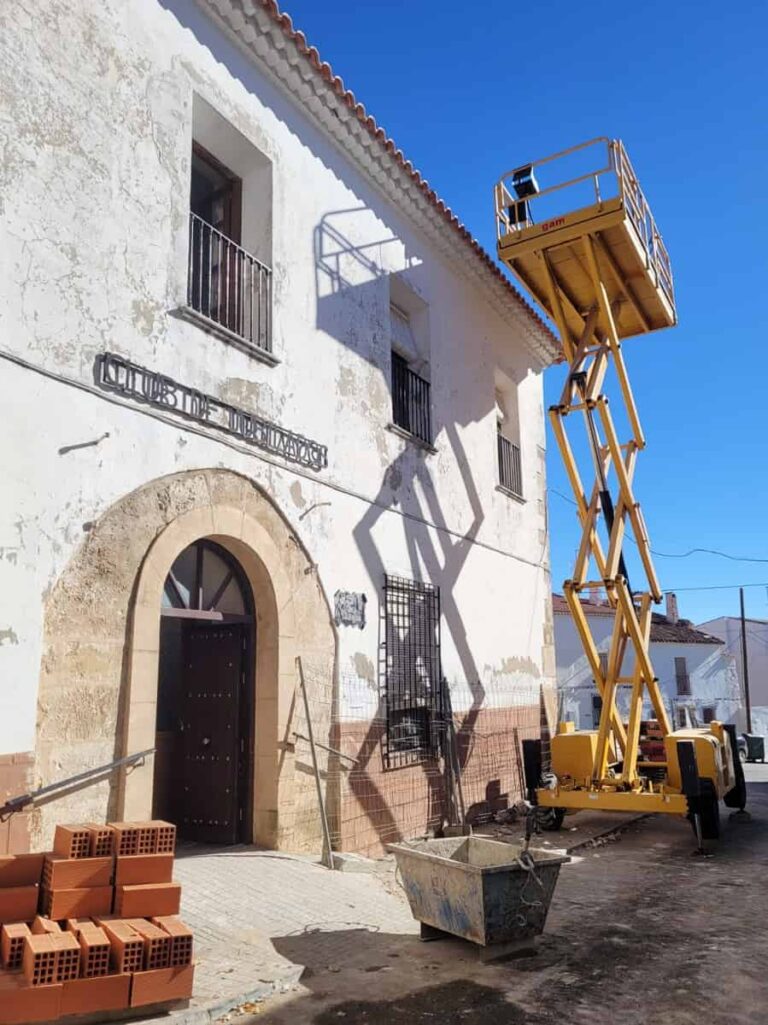 Comienzas las obras de mejora en el Hogar del Jubilado del Bonillo