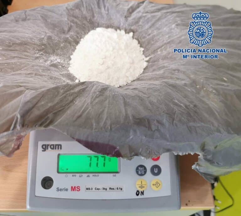 Incautación exitosa en Albacete: Cuatro arrestos y 750 gramos de cocaína decomisados en trifecta operativa antinarcóticos