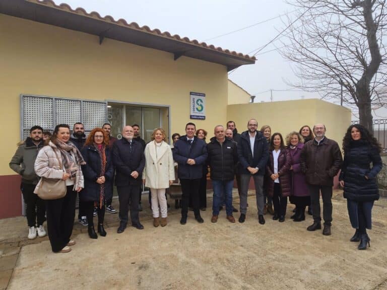 El histórico edificio de la escuela de Vianos revive como un moderno Consultorio de Salud en Albacete