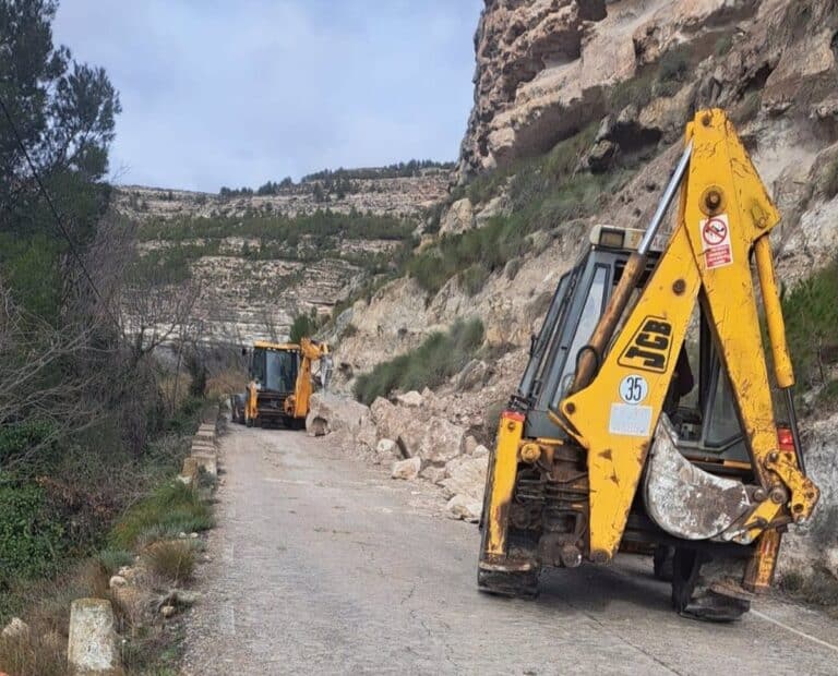 La AB-206 entre Jorquera y Cubas rehabilitada por la Diputación de Albacete después de los derrumbes ocasionados por las precipitaciones