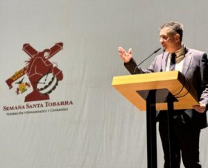 Diputación respalda la Semana Santa de Tobarra con nuevo equipo de comunicación para sus desfiles
