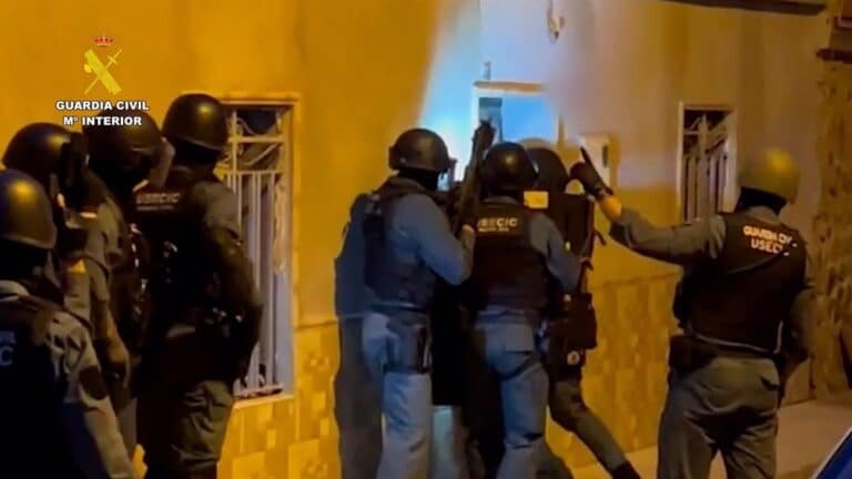 Operativo policial culmina con 12 arrestos en Castilla-La Mancha, Valencia y Cataluña por asaltos a domicilios y comercios