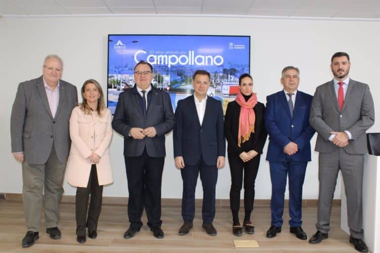 Albacete extiende invitación real para conmemorar el emblemático 50º aniversario de Campollano, Puerta de Hierros y Ala 14