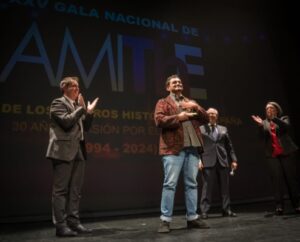 Cabañero destaca la importancia de los Premios AMIThE en la preservación y promoción de la cultura teatral