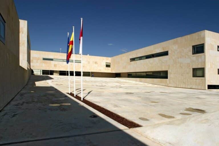 Castilla-La Mancha aprueba 47 nuevos proyectos de Formación Profesional Dual en Albacete, Ciudad Real y Toledo