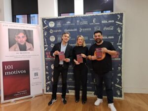 El Gobierno regional respalda la presentación del libro ‘101 Motivos’ junto a Gachas Comedy en Albacete