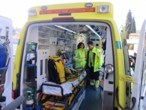 Adolescente de 13 Años Hospitalizado Tras Caída en Bicicleta en Aguas Nuevas, Albacete