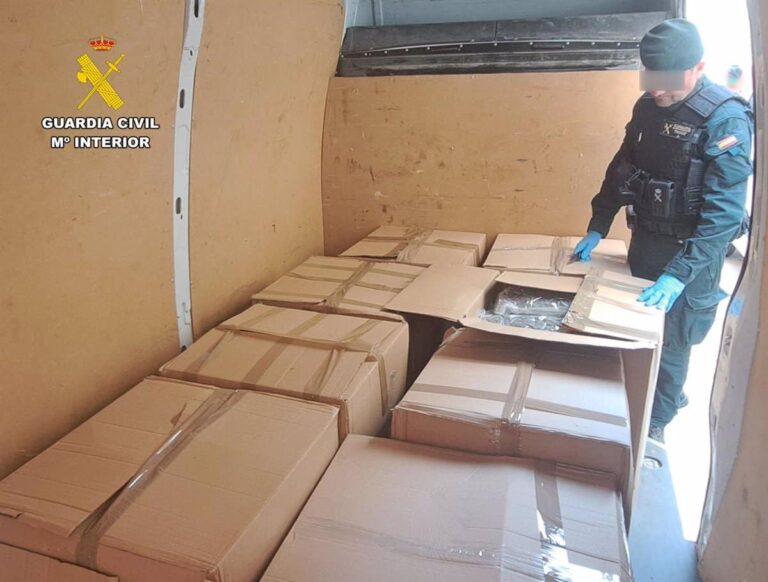 Detenido en Villarrobledo por Transportar 155 Kilos de Marihuana en su Furgoneta