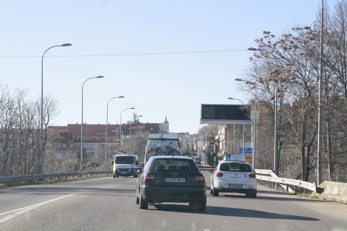 La DGT Estima 1,6 Millones de Desplazamientos en Carreteras de C-LM Durante el Puente de Mayo