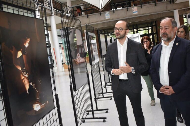 La UCLM Presenta en Albacete la Exposición Fotográfica ‘Oficios de Castilla-La Mancha’ Hasta el 29 de Mayo