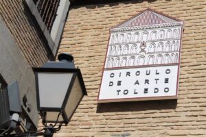 Festival ‘Pint of Science’: Docentes e Investigadores de la UCLM Comparten Sabiduría en Bares de Castilla-La Mancha