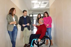 Serrano Revela Planes de Mejora en Accesibilidad con Puertas Automáticas en el Centro ‘Ágora’ de Albacete