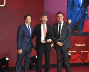Cabañero Recibe la Mención de los Premios San Juan de FEDA en Reconocimiento al Real Conservatorio Profesional de Música y Danza de Albacete