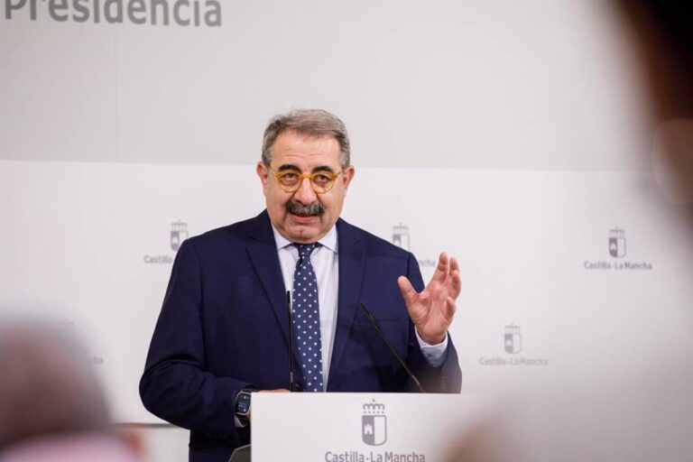 El Consejero de Sanidad Aclara que Las Camas Hospitalarias se Ajustan según la Demanda