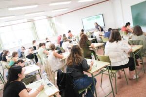 La participación en la primera fase del proceso de selección del Cuerpo de Maestros de 2024 alcanza el 85%, según el Gobierno regional