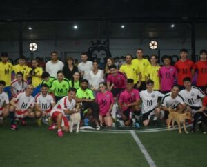 Sancha resalta el potencial de Albacete en el torneo solidario de fútbol ‘La Pachanga’ con la participación de destacados creadores de contenido