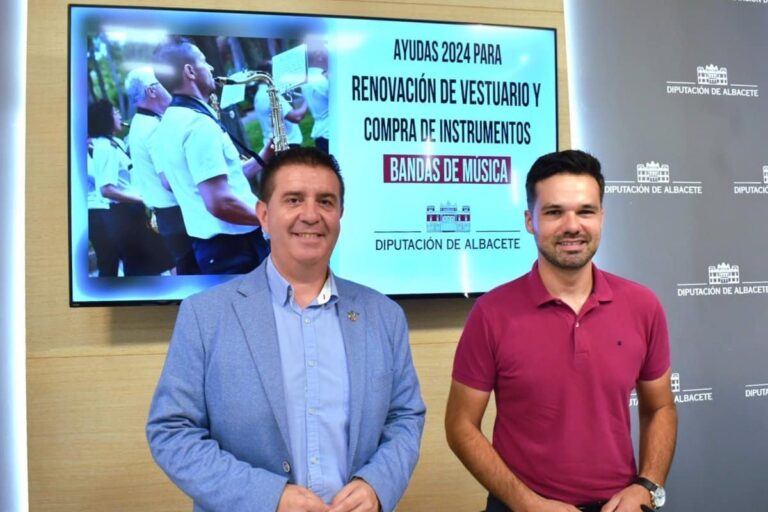 Bandas Musicales de Albacete Recibirán 300.000 Euros para Vestuario e Instrumentos por Parte de la Diputación