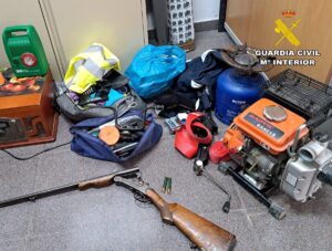 Tres Arrestados en Molinicos por Intento de Robo en Propiedad Privada
