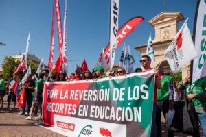 Cerca de 7.000 docentes secundan la huelga en Castilla-La Mancha, y los sindicatos podrían seguir movilizándose