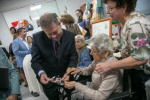 El Gobierno regional destina más de 3,8 millones de euros a programas de Envejecimiento Activo para personas mayores en la provincia de Albacete.