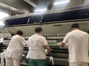El Sescam se compromete a mantener la lavandería del complejo hospitalario bajo gestión pública tras negociación con la Federación de Sanidad.