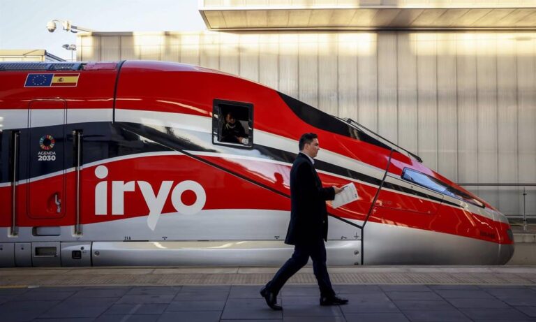 Iryo y Ouigo suspenden todos sus trenes a Valencia, mientras Renfe cancela sus servicios hasta nuevo aviso