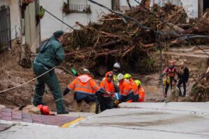 La DANA causa más de 63 muertos y se convierte en el tercer mayor desastre natural de la historia de España
