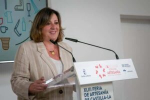 Reconocimiento a la Excelencia: La Medalla al Mérito Artesano de FARCAMA 43 Destaca la Innovación y Tradición en Alfarería de Hermanos Peño