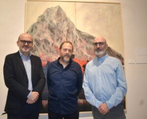 UMWELT: La Convergencia del Arte y la Poesía en la Montaña – La Obra de Juanjo Jiménez y Arturo Tendero Exhibida en el Centro Cultural La Asunción hasta el 2 de noviembre