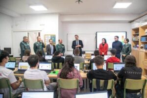 74 centros educativos de la región están llevando a cabo proyectos innovadores sobre el uso responsable de la tecnología.