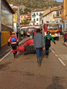 CCOO y UGT colaboran con el Ministerio de Trabajo para apoyar a las plantillas de Castilla-La Mancha afectadas por la crisis.