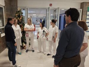 Serrano destaca la labor fundamental de los sanitarios en Albacete: «Son el mejor ejemplo de vocación de servicio público»