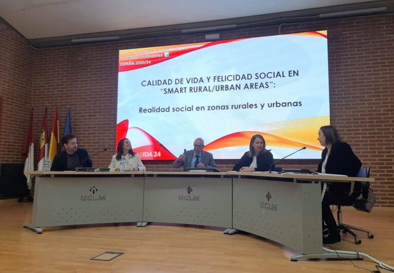 Soledad no deseada y edadismo digital: retos sociales que afectan a la vivienda en la actualidad según UCLM