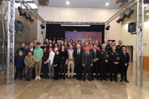 Albacete conmemora su 649 aniversario reconociendo a la Policía, Santi Denia, Piqueras y Pérez Castell entre otros destacados