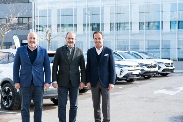 Northgate Renting Flexible entrega a Eiffage Energía Sistemas 700 vehículos híbridos de Renault en Albacete