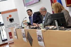 La Junta y la UCLM lanzan una serie de jornadas informativas para estudiantes sobre la Prueba de Acceso a la Universidad.