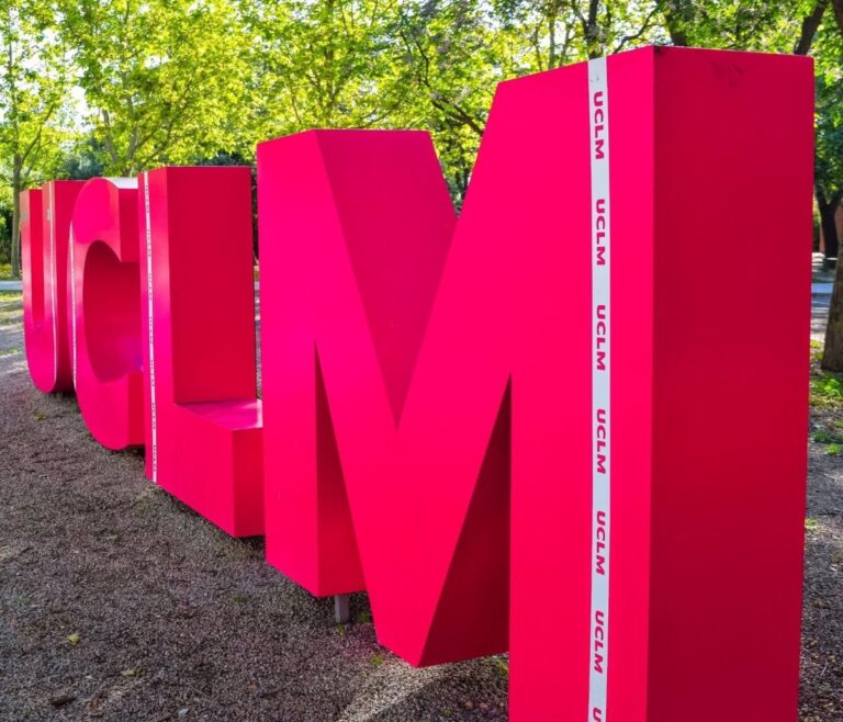 La UCLM Reconoce El Mejor Trabajo De Fin De Grado De Criminología A Nivel Nacional Con Un Importante Premio