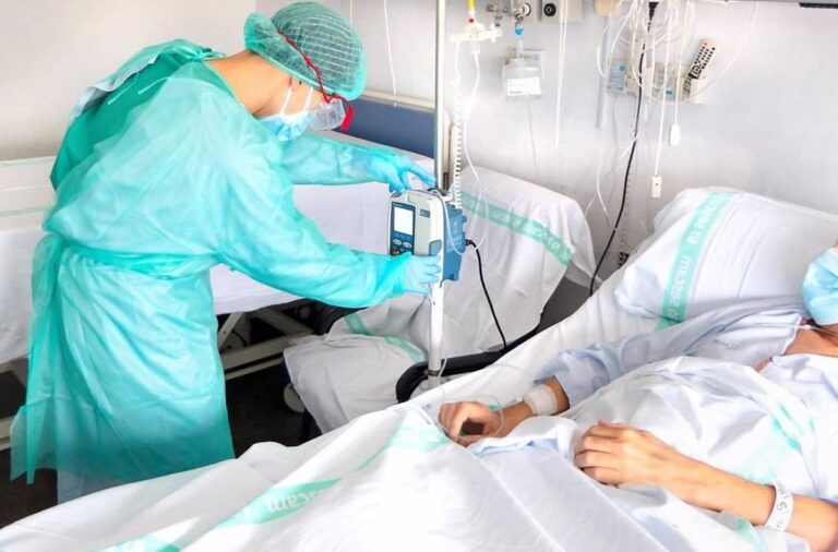 Satse Pide Aumentar La Plantilla De Enfermeras En La UCI Del Complejo Hospitalario De Albacete Ante La Sobrecarga Laboral
