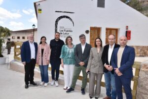 Impulso turístico en Letur: ¡descubre sus encantos este verano con la campaña del Gobierno de Castilla-La Mancha! 🌞🏞️🏨