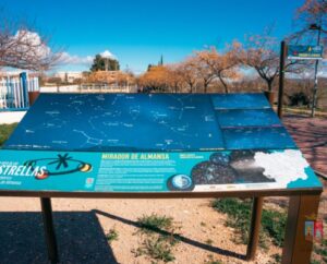 Almansa Celebra el Eclipse Solar con Observación Astronómica bajo el Proyecto ‘Destino Turístico Starlight’ de la Diputación