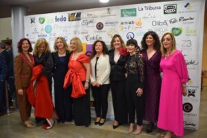 El Gobierno Regional Celebra la Triplicación de Mujeres en Puestos de Dirección en Empresas Medianas y Grandes