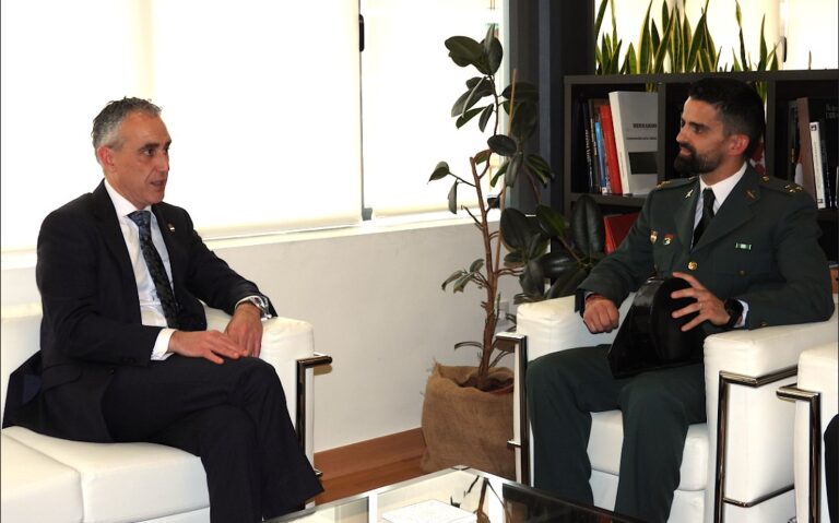 El nuevo Capitán de la Guardia Civil de Puertollano es recibido oficialmente por el Alcalde