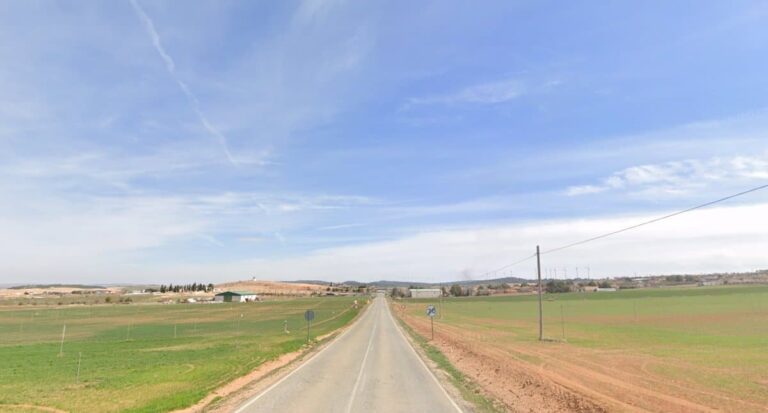 Fallece un ciclista de 84 años en Pozo Cañada, Albacete, mientras circulaba por la carretera en condiciones normales