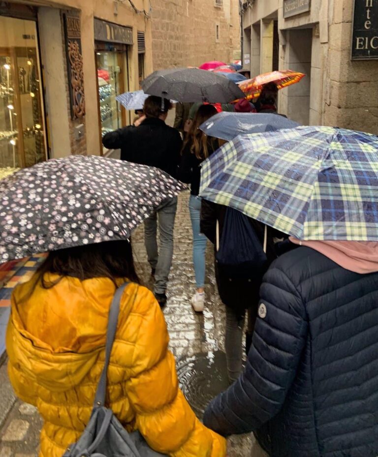 La entrada de una nueva borrasca dejará un Viernes Santo lluvioso y cálido