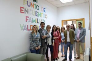 Valdepeñas estrena un punto de encuentro familiar impulsado por el Gobierno de Castilla-La Mancha
