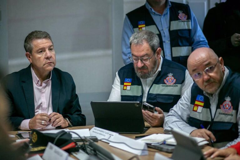 Vídeo: Cuatro pueblos de Ciudad Real siguen sin luz tras una noche con 5.000 pasajeros de tren afectados en Castilla-La Mancha