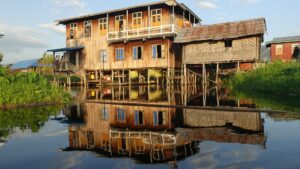 La Junta invierte más de 54 millones en centros educativos, favoreciendo a la empresa local y mejorando intervenciones educativas