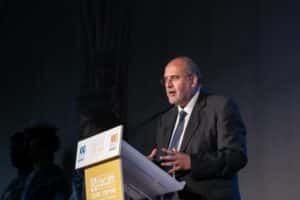 El Gobierno regional busca consenso para aprobar la Ley de Simplificación Administrativa y mejorar la eficiencia en los trámites