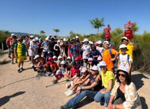 Impulso a la Convivencia Escolar y el Senderismo Sostenible en la Vía Verde del Renacimiento por las Diputaciones de Albacete y Jaén