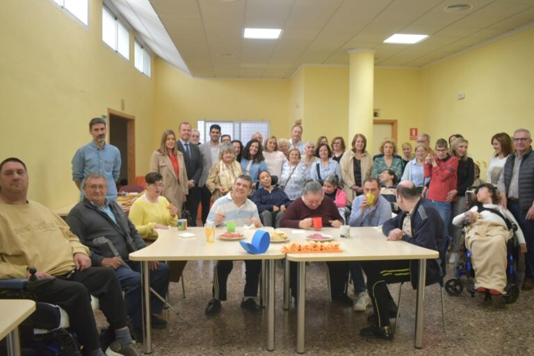 José González Reitera el Apoyo de la Diputación de Albacete a APACEAL en Pro de Mejorar la Vida de los Afectados por Parálisis Cerebral